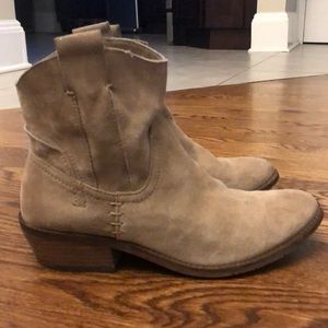 Dolce Vita suede booties